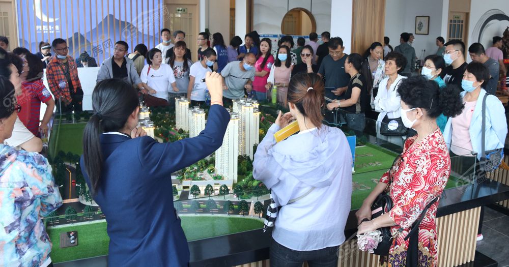 221824519e8e8c63d14636.jpg 月亮湾 (4).JPG